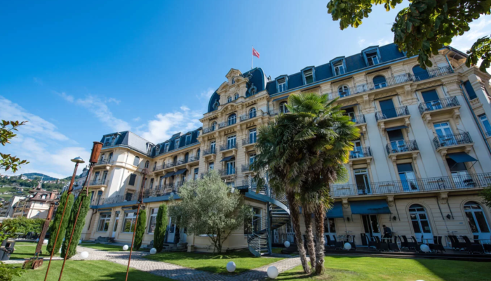 Kuliah di Hotel Institute Montreux, Swiss