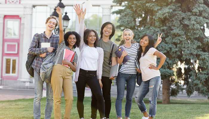 Apa Itu Master of Arts? Ini  Cara Mendapatkan, Syarat dan Prospek Karir