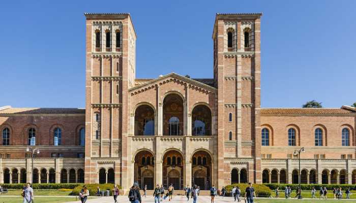 Kuliah di American Collegiate Los Angeles, USA dan Transfer ke Berbagai Universitas Besar Dunia
