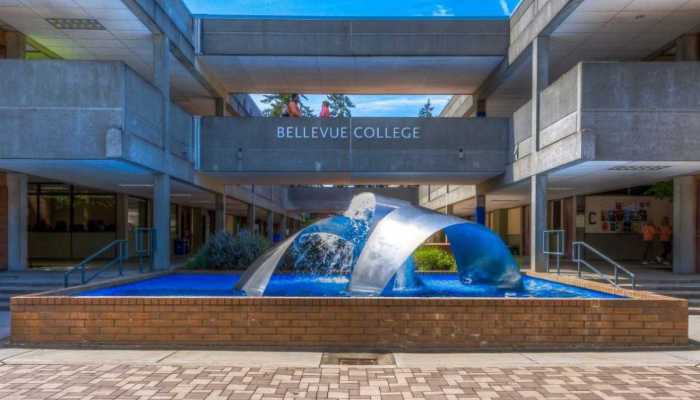 Sekolah di Bellevue College, USA