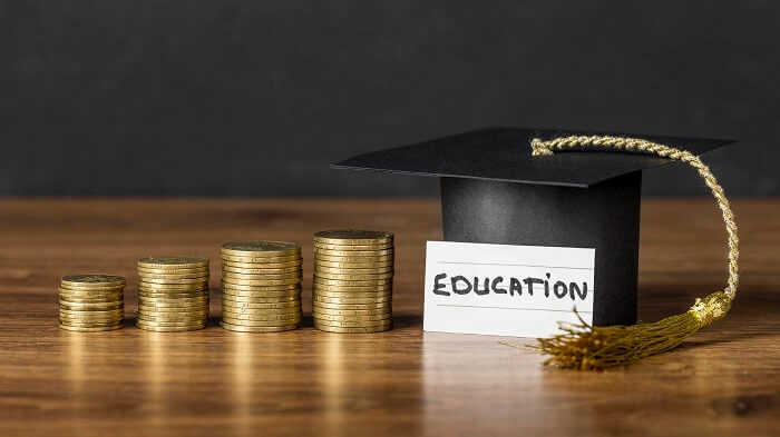 Mengenal Apa Itu Tuition Fee:  Jenis dan Cara Membayarnya!
