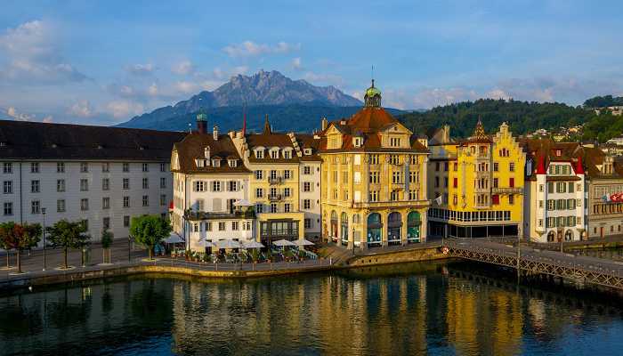 10 Universitas dengan Jurusan Arsitektur Terbaik di UK