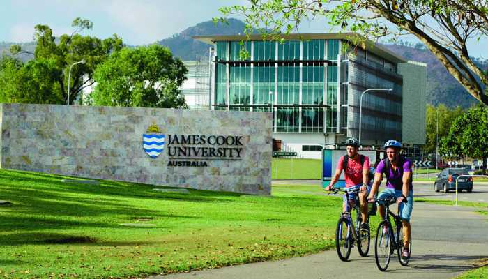 Kuliah di James Cook University Singapore