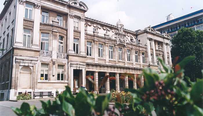 Kuliah di Queen Mary, University of London, UK