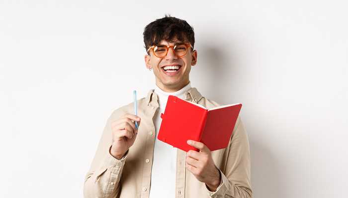 Apa Itu Master of Arts? Ini  Cara Mendapatkan, Syarat dan Prospek Karir